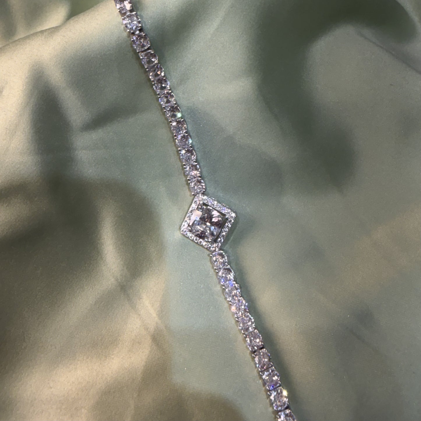 92.5 STERLING SILVER LADIES BRACELET