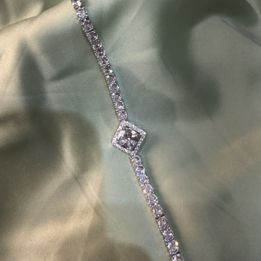 92.5 STERLING SILVER LADIES BRACELET